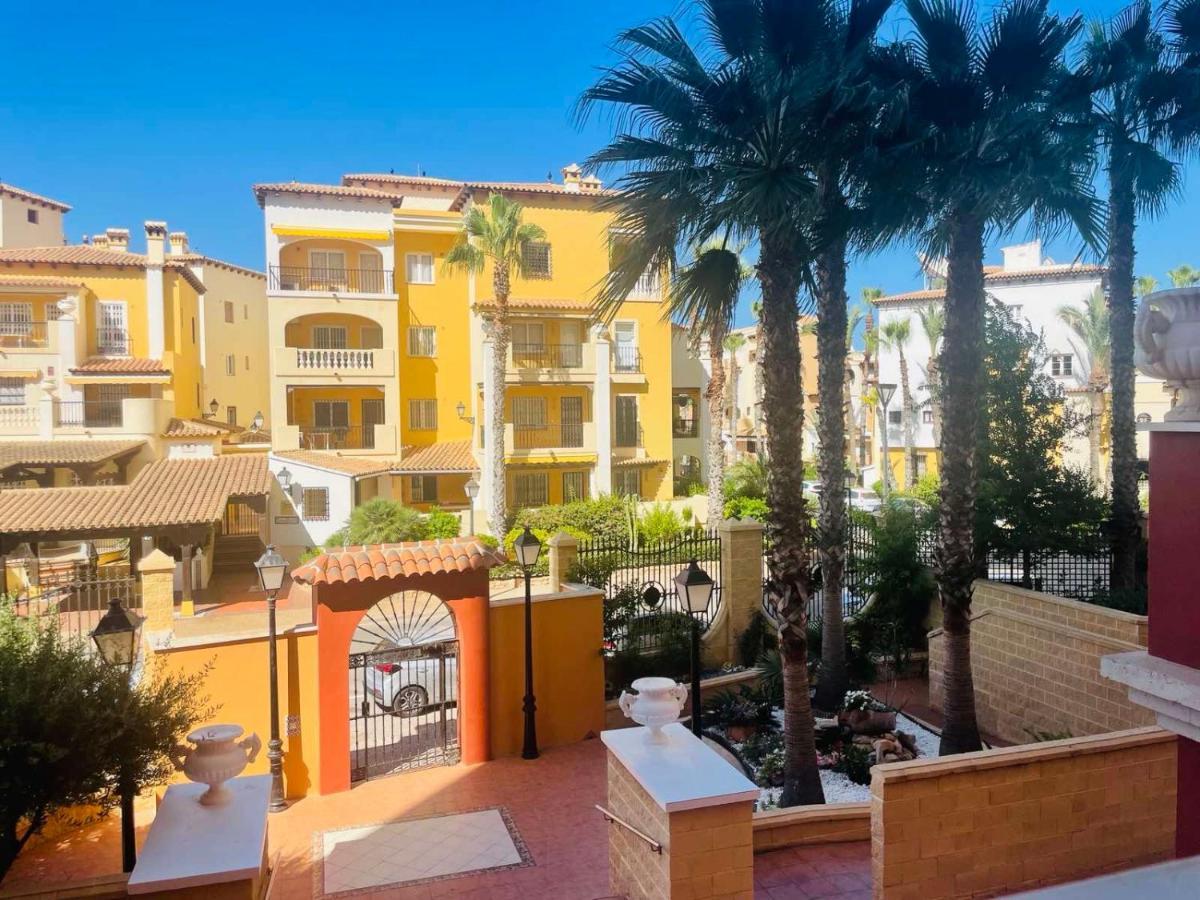Beach Apartament In טורבייחה מראה חיצוני תמונה