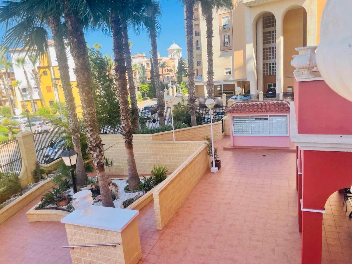 Beach Apartament In טורבייחה מראה חיצוני תמונה