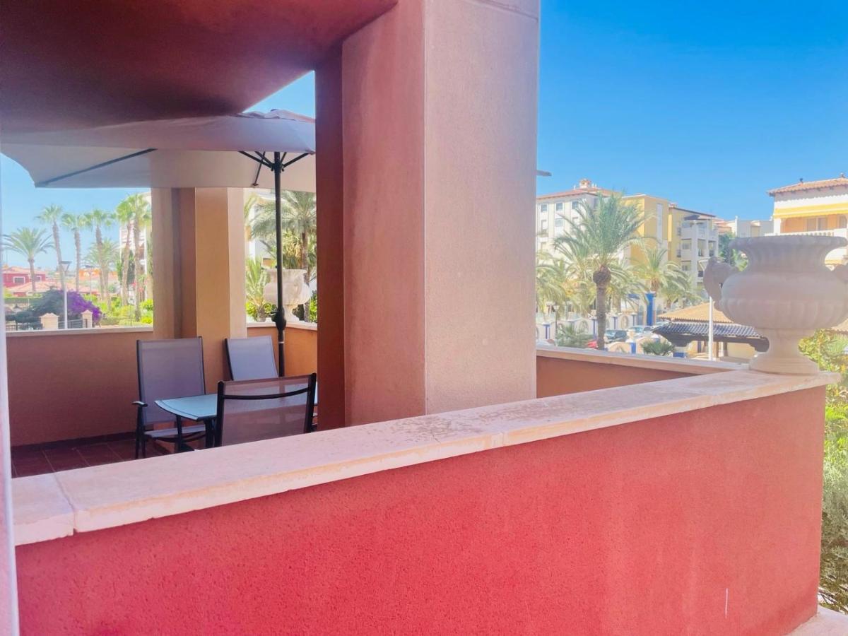 Beach Apartament In טורבייחה מראה חיצוני תמונה